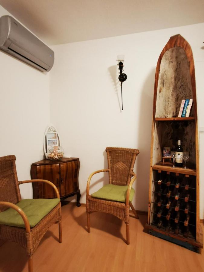 Villa Mala Vala #1 - Seeview - 80 Qm - 2 Sz - 4 Pers Trogir Exterior photo