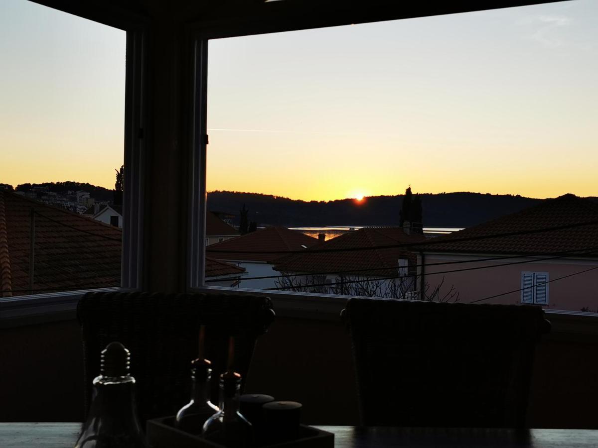 Villa Mala Vala #1 - Seeview - 80 Qm - 2 Sz - 4 Pers Trogir Exterior photo